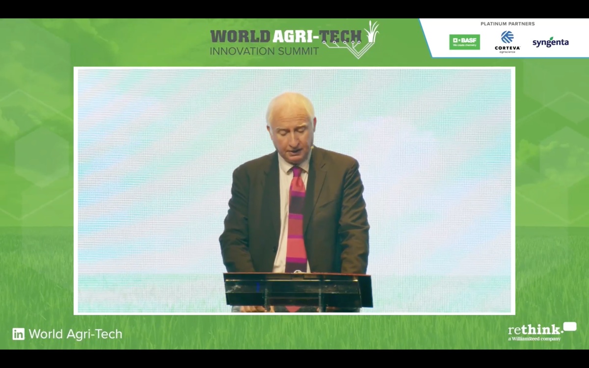 Daniel Zeichner, ministro britannico dell'Agricoltura, durante il suo speech al World Agri-Tech Innovation Summit 2024 di Londra